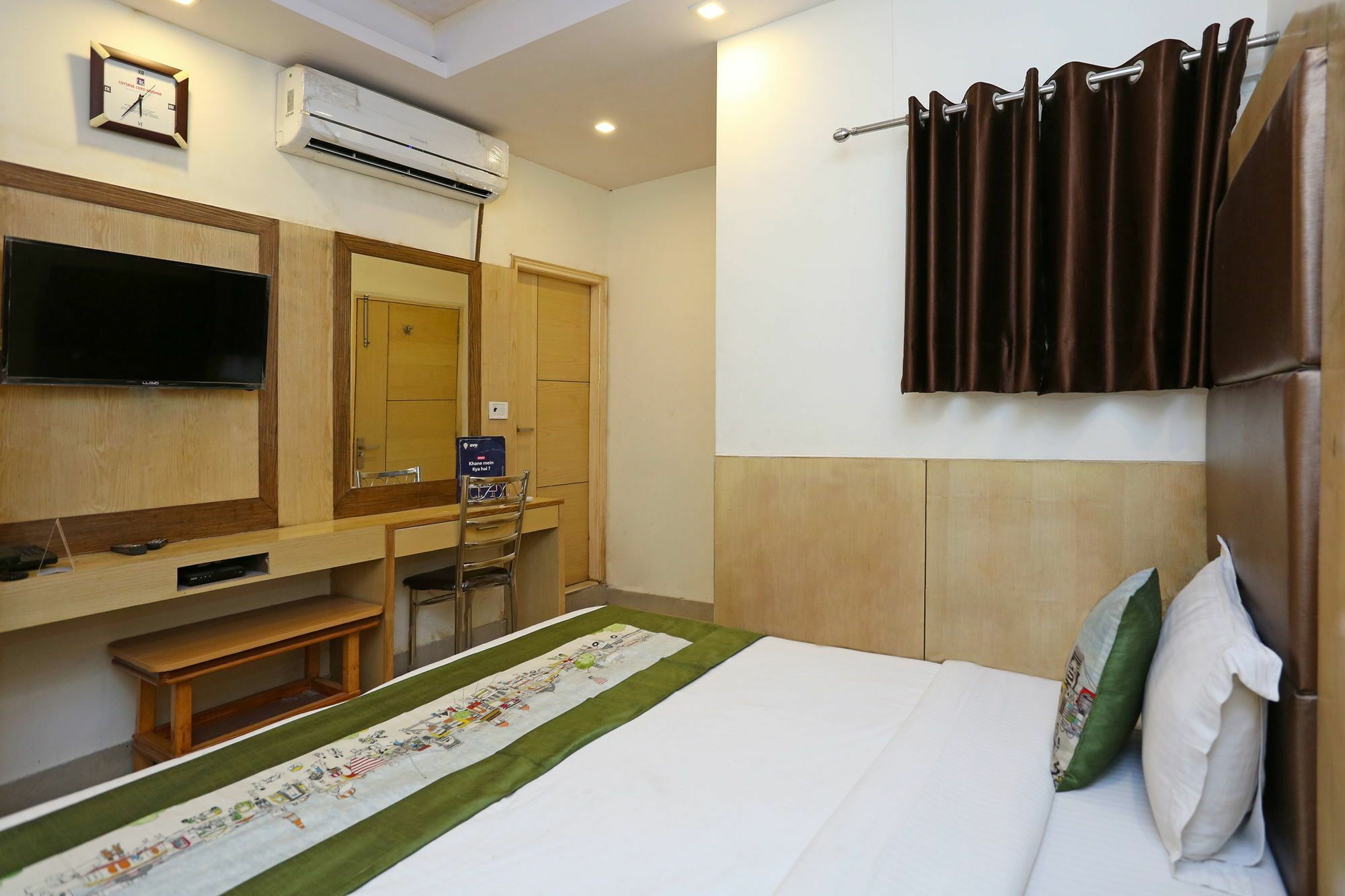 Oyo 9233 Lord Krishna 3* New Delhi