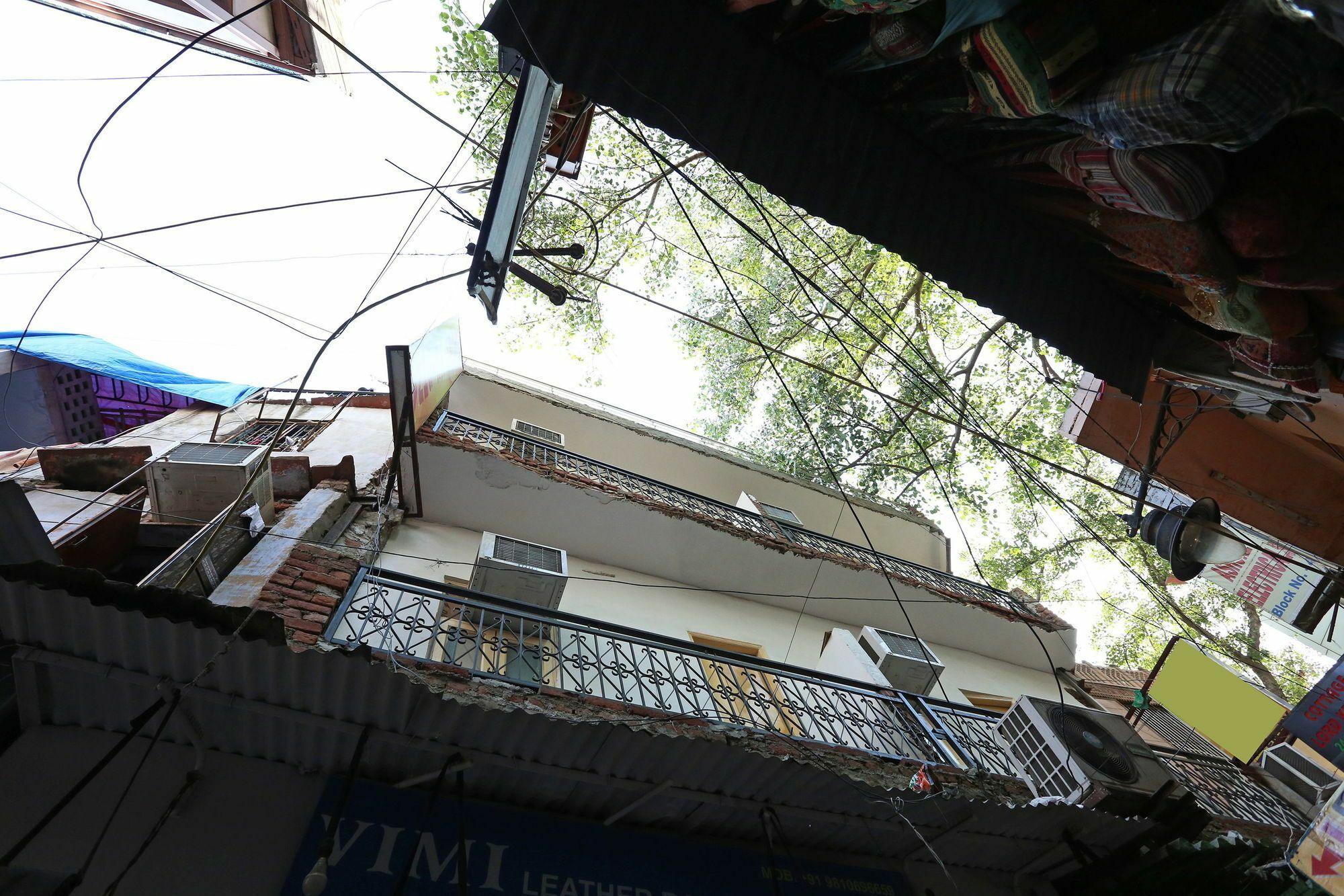 Hotel Oyo 9233 Lord Krishna New Delhi